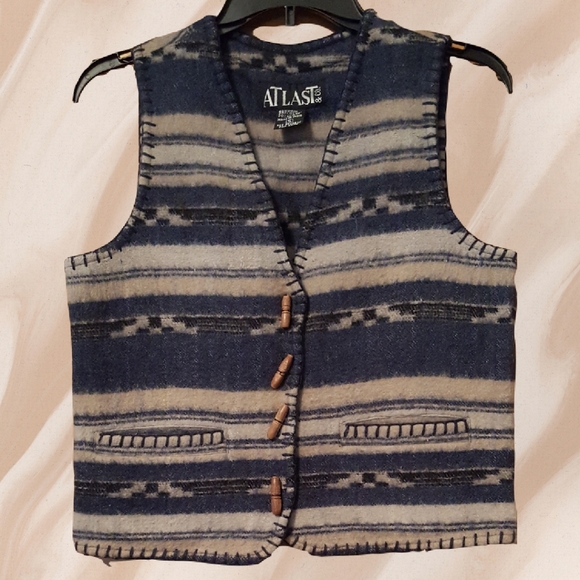 Women's Vest Size Small Navy Blue and Tan - Picture 1 of 5